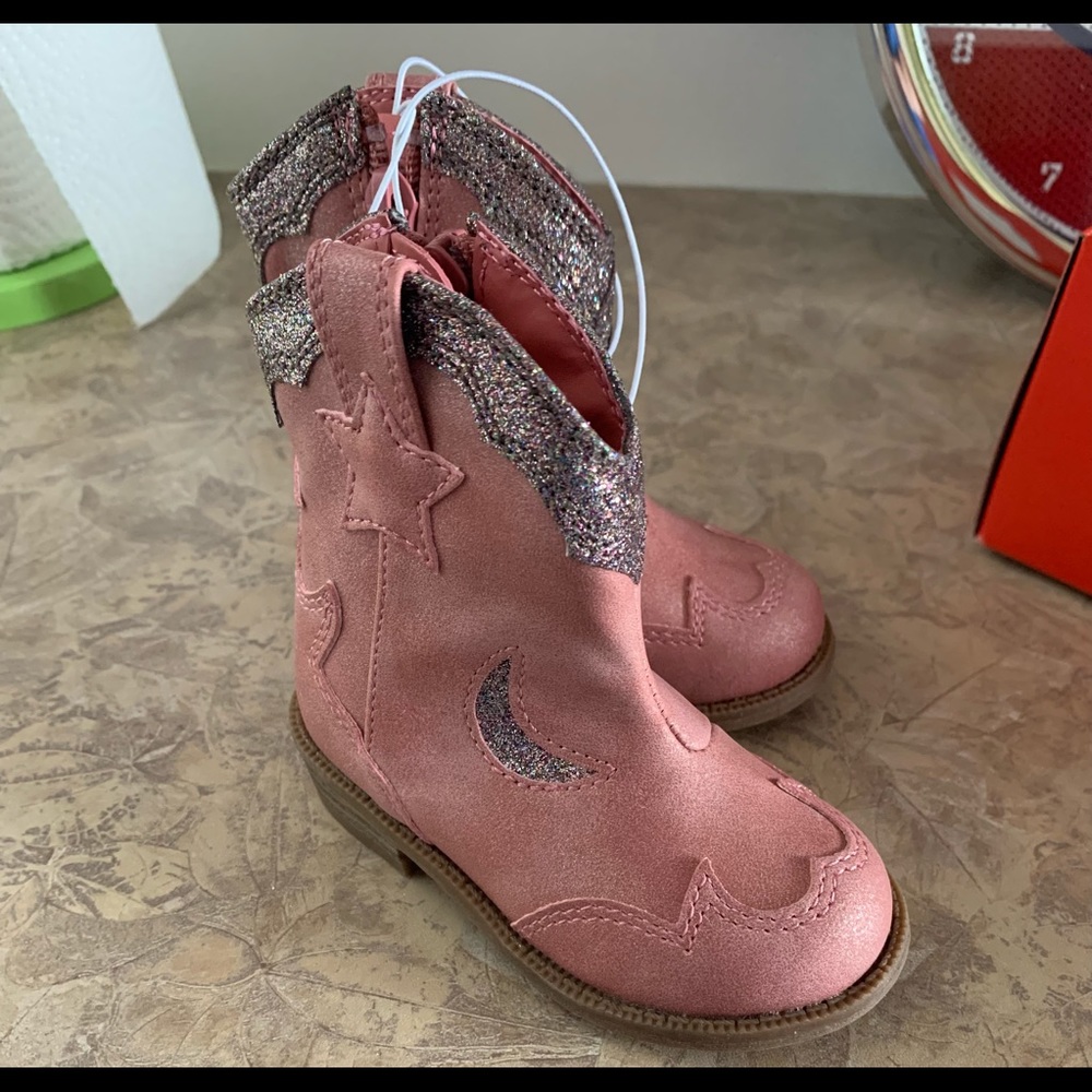 Lil pink baby cowgirl boots 🤠 Cat & Jack